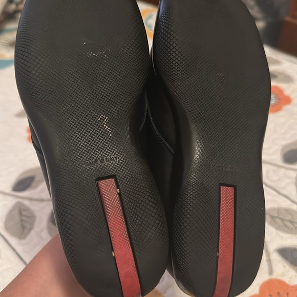 Prada - Picture 4 of 6